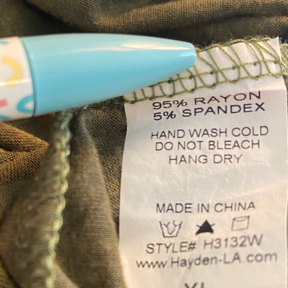 Hayden Los Angeles Olive Green Acid Wash Crochet Lace Hem Tunic Top XL NEW - Picture 6 of 6